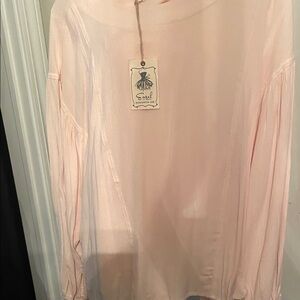 Easel Light Pink Women's Top